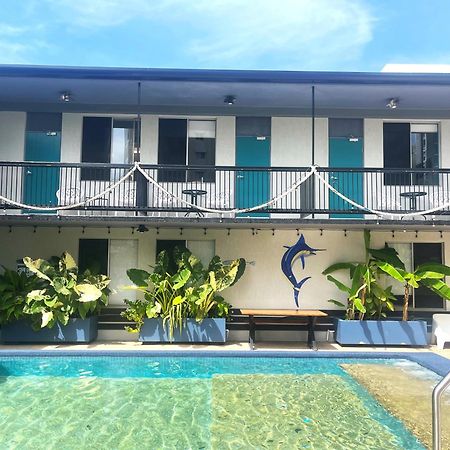 Hotel Capitanos Darwin Exterior foto